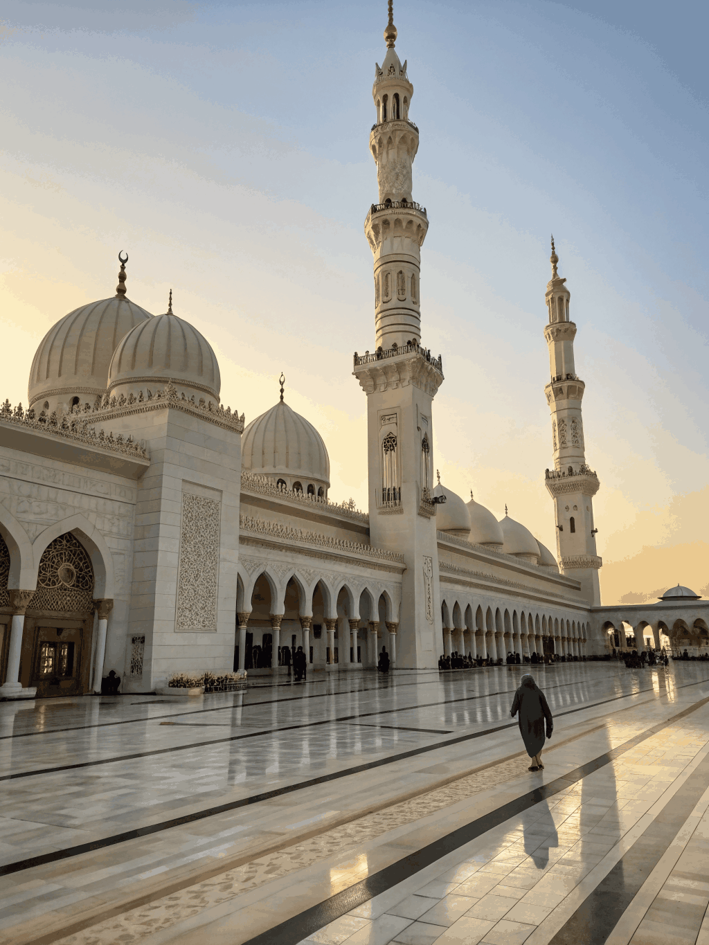 Masjid Al-Qiblatain architecture